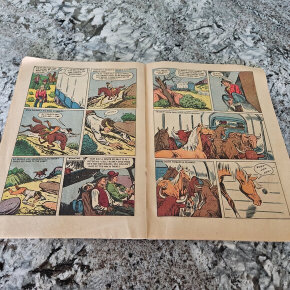 ROY ROGERS TRIGGER #16 DELL COMIC BOOK FROM MARCH - MAY, 1955 - Picture 8 of 10